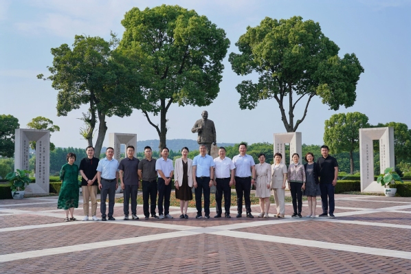 合影留念.jpg